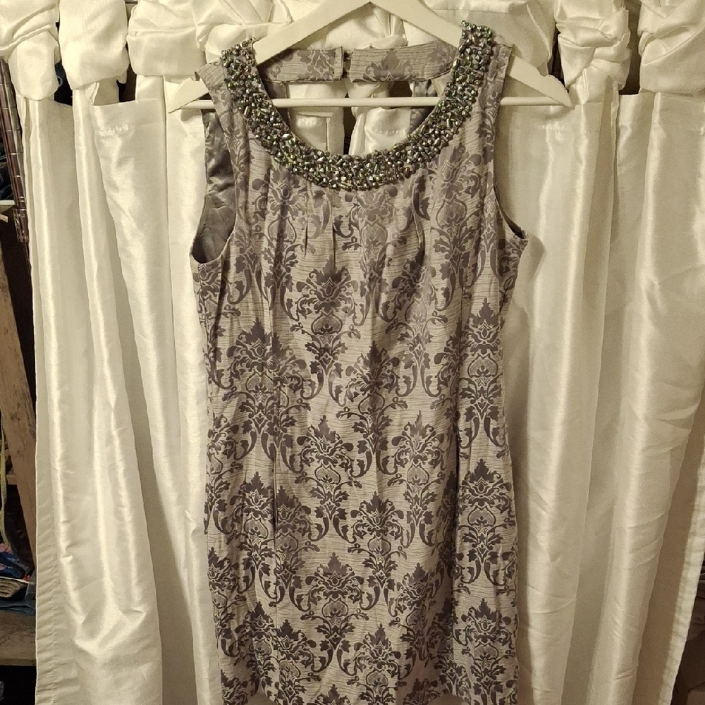 Eci Elegant Gray Sleeveless Dress with Beaded Neckline 4 💛💛💛💛